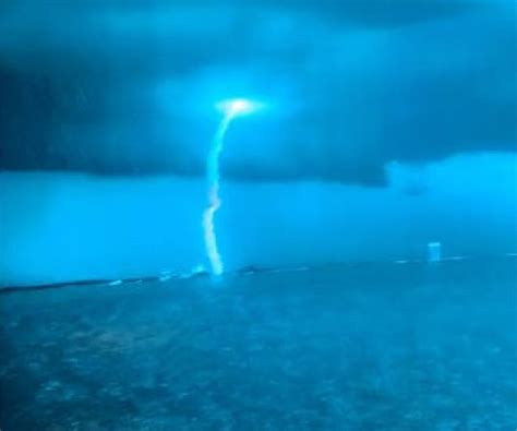 Storm simulator near me - You can create intra-cloud lightning by clicking the intra-cloud lightning button once you have positive charge in the upper part of the storm and negative charge in the …